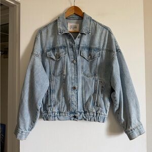 Zara TRF Denim Lightwash Classic Oversized Jean Jacket size XS EUC